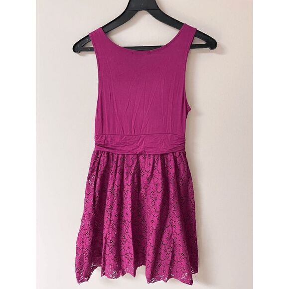 ModCloth
Maitai Womens Lined Scoop Neck Sleeveless Summer Lace Dress Purple Sz M - Picture 2 of 7